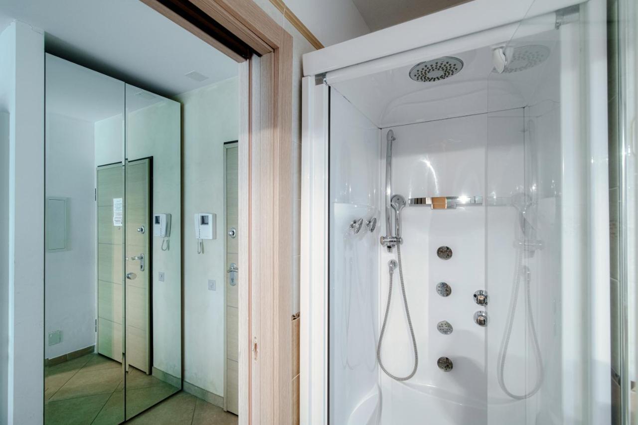 Prestige 7 By Quokka 360 - Quiet Studio With Balcony ลูกาโน ภายนอก รูปภาพ